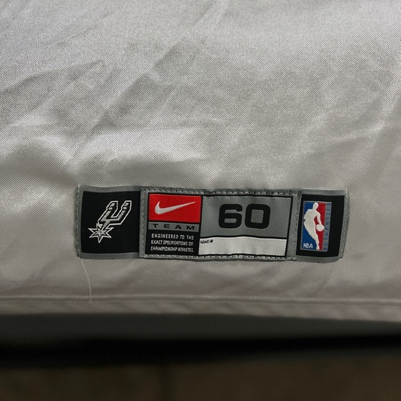 pre owned Nike vtg dri fit Spurs  Duncan silver jersey size 60 men's Rare!  #52 - Picture 5 of 6